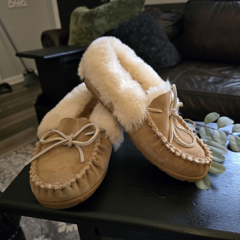 L.L. Bean Tan and Cream Slippers with Plush Lining